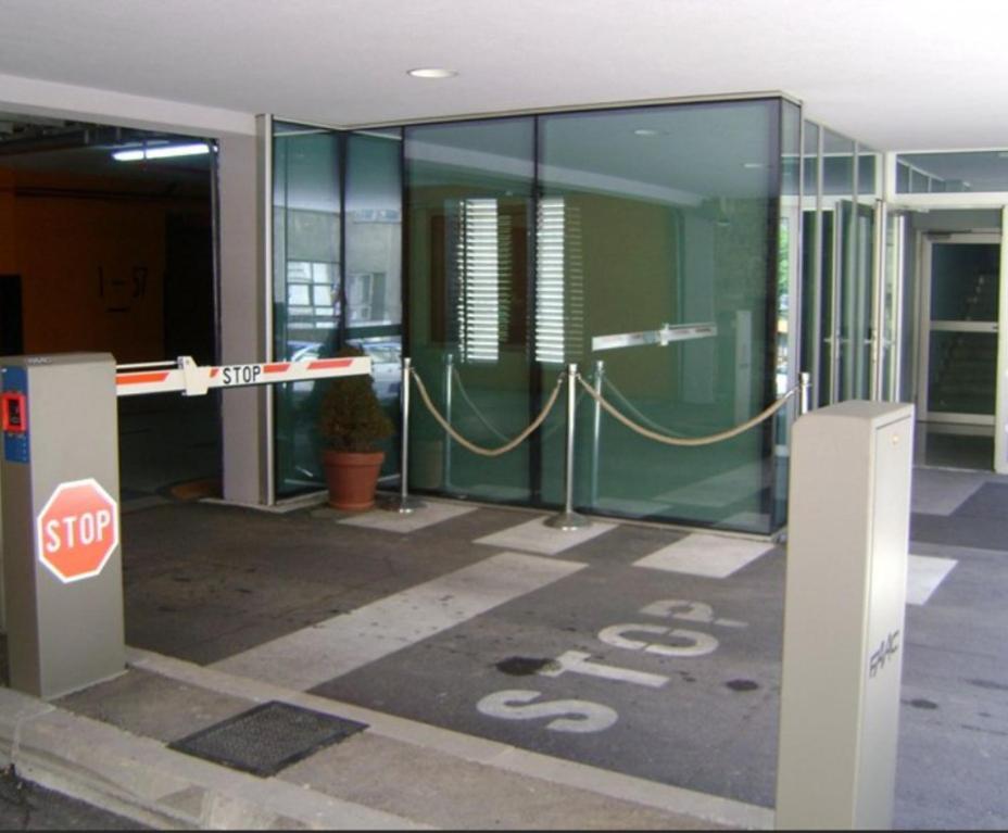Emerald Free Garage Parking